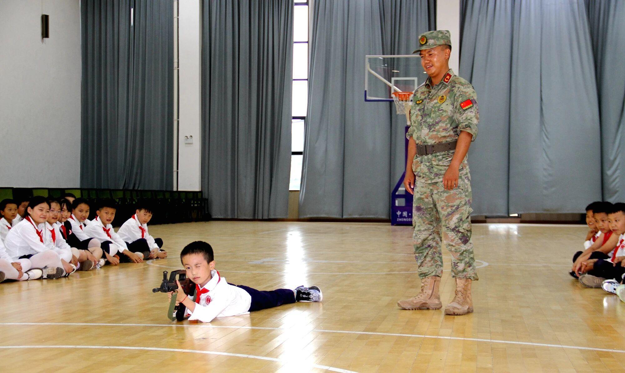 活動(dòng)現(xiàn)場(chǎng)1.jpg 活動(dòng)現(xiàn)場(chǎng)1.jpg