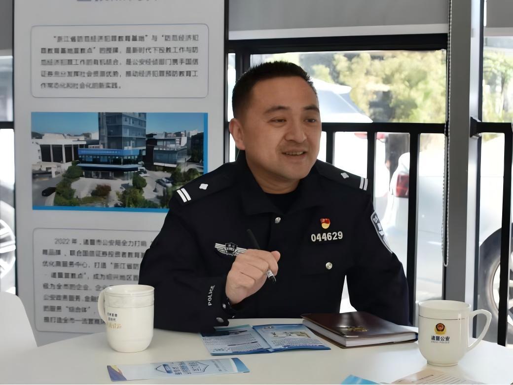 楓橋來了個(gè)新“干將”