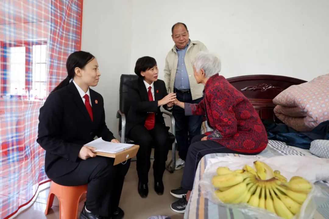 “你們跑了腿兒，暖了俺的心兒！”.jpg