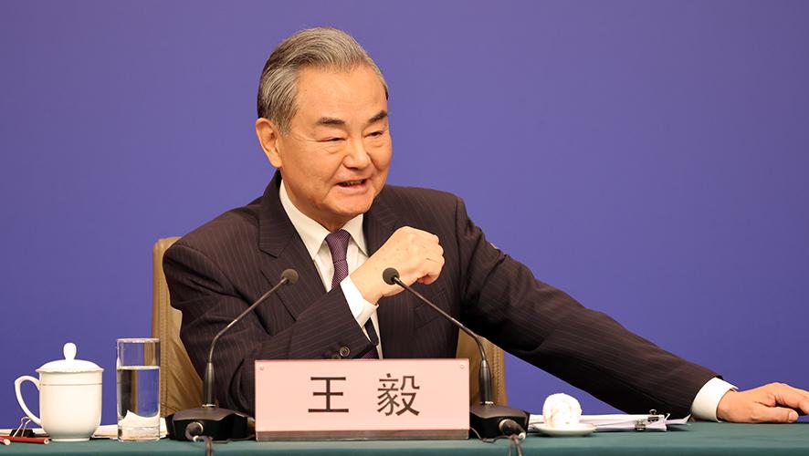 外交部長(zhǎng)王毅回答記者提問