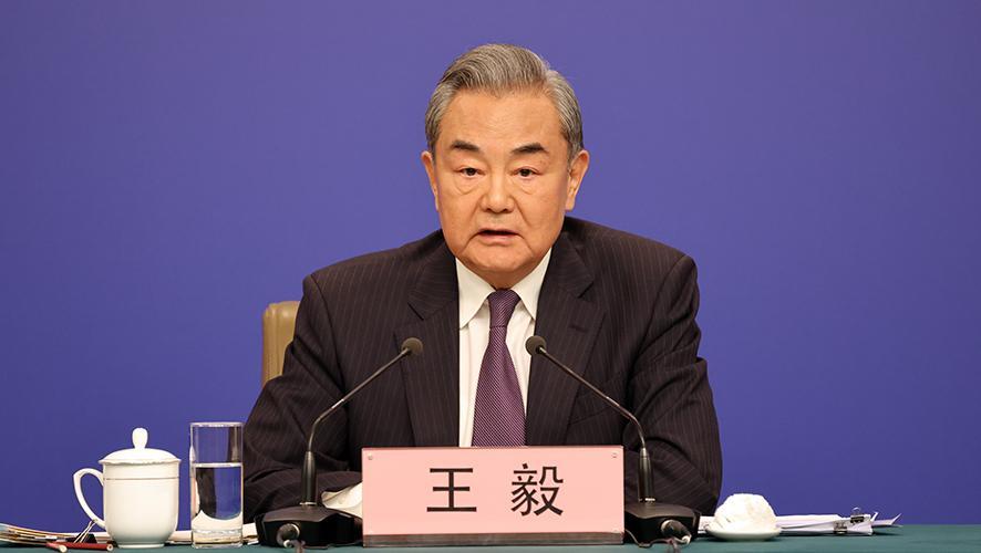 外交部長(zhǎng)王毅回答記者提問