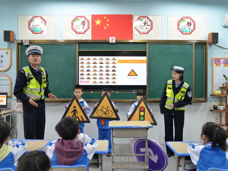 319e825ea48a2e0372b16c07022e067.jpg 319e825ea48a2e0372b16c07022e067.jpg