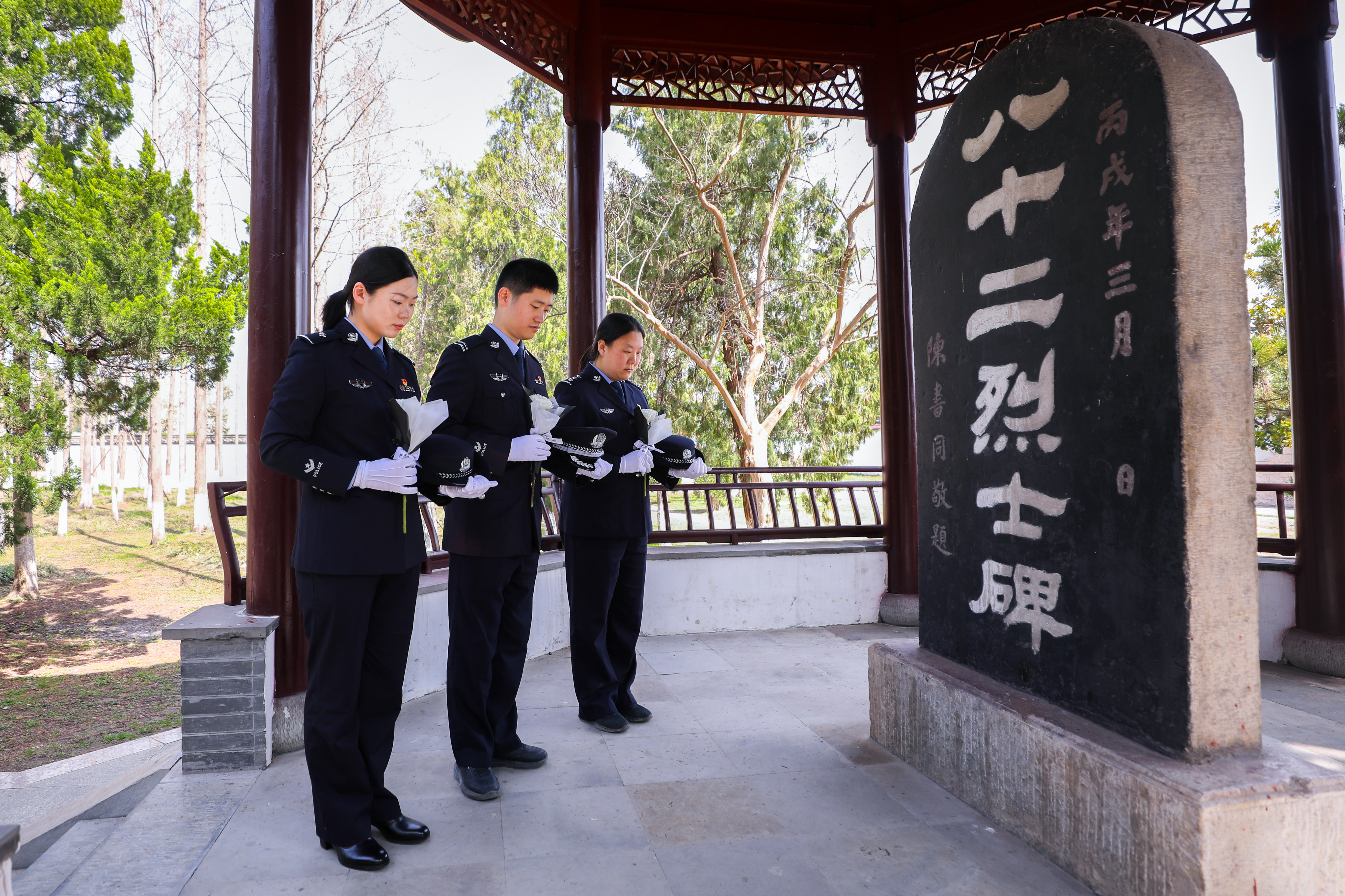 3bc44679ab72caed15710d0b6471d42.jpg 3bc44679ab72caed15710d0b6471d42.jpg